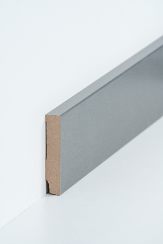 Südbrock Fußleiste 16 mm, Oberkante rechteckig, MDF-Kern, Metallicfolie farbig