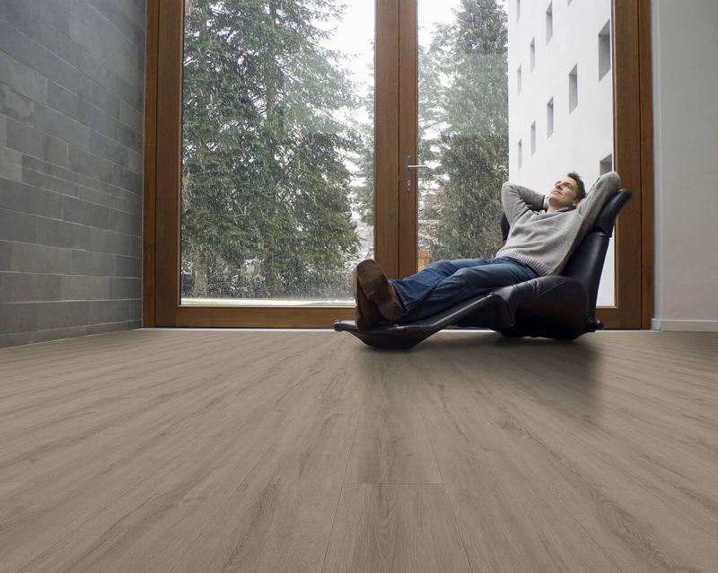 IPC Smaragd Design Belag 'Eiche sandbraun 336-355907'