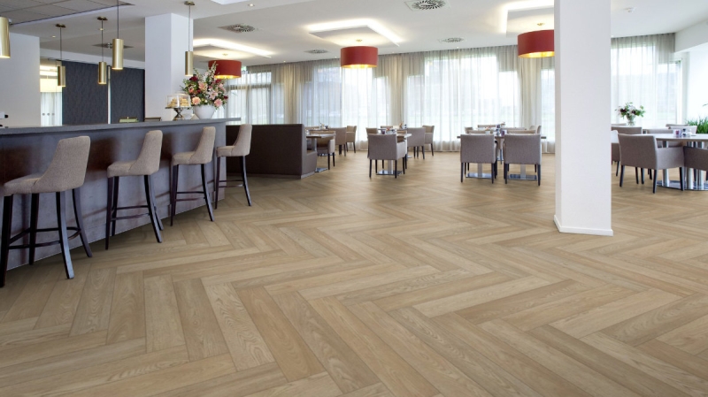 Forbo Eternal de Luxe Comfort - Bahnenware - 3073/30732 blond large herringbone