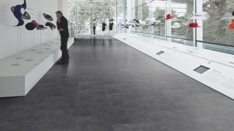 Forbo Allura Flex Material 62418FL5/62518FL5 charcoal concrete Fliesen