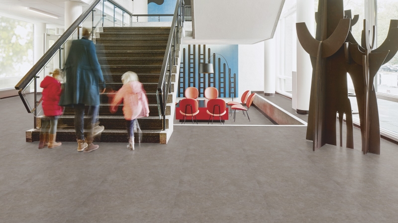 Forbo Eternal Material - Bahnenware - 10042 graphite stucco