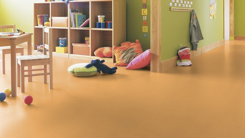 Gerflor DLW COLORETTE NEOCARE™ - 0073 Sand Yellow Linoleum Bahnenware 2,5 mm