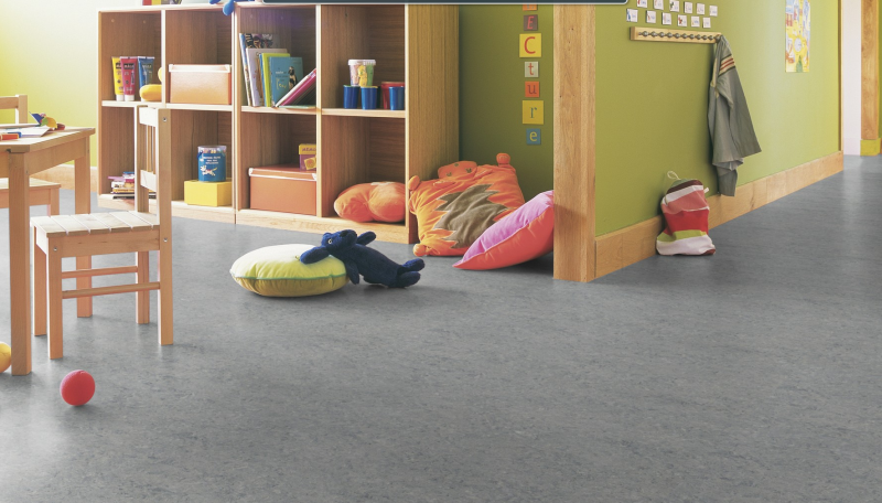 Gerflor DLW Marmorette R10 NEOCARE™ 0053 Ice Grey Linoleum