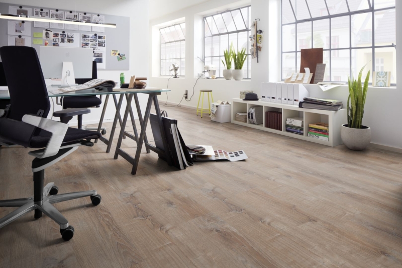 Klick Vinyl Smoky Oak Gold | STARCLIC MORE+