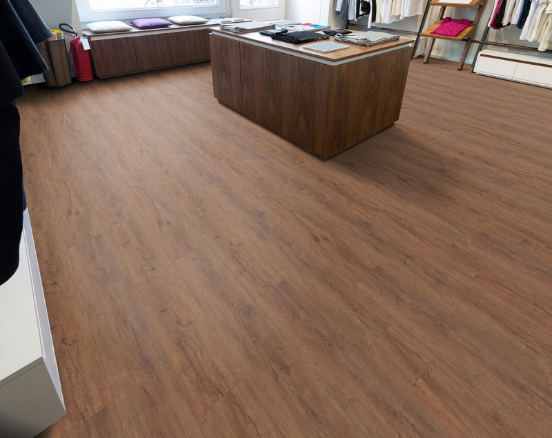 IPC Smaragd Design Belag 'Eiche kastanie 336-355909'